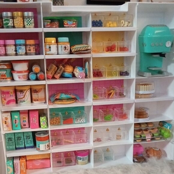 MGA's Miniverse Make It All You Can Eat - Picture 5 of 6